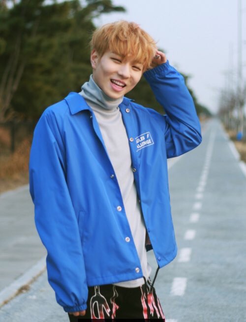 7Oclock_Canada's tweet photo. One of the best eye-smiles in the world!
#HappyTaeyoungDay https://t.co/PLbftPCr79