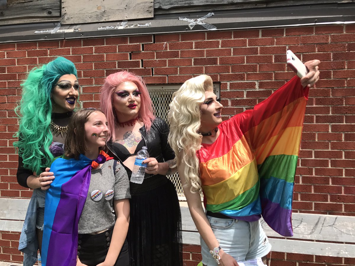 KingstonRegion's tweet image. Lots of fun at Skeleton Park this afternoon for #Pride! Look for more pics on the site shortly. #ygk