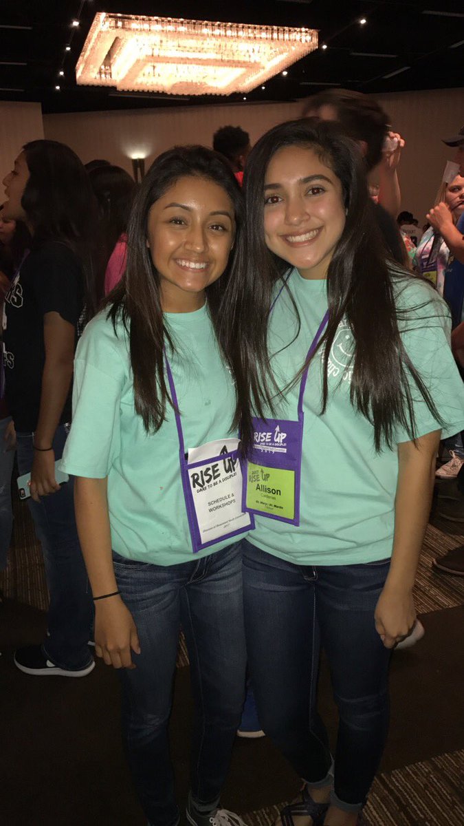 allisonnn10's tweet photo. Jesus loving at #DYC2017 ❤️ https://t.co/4lcS4OP92c