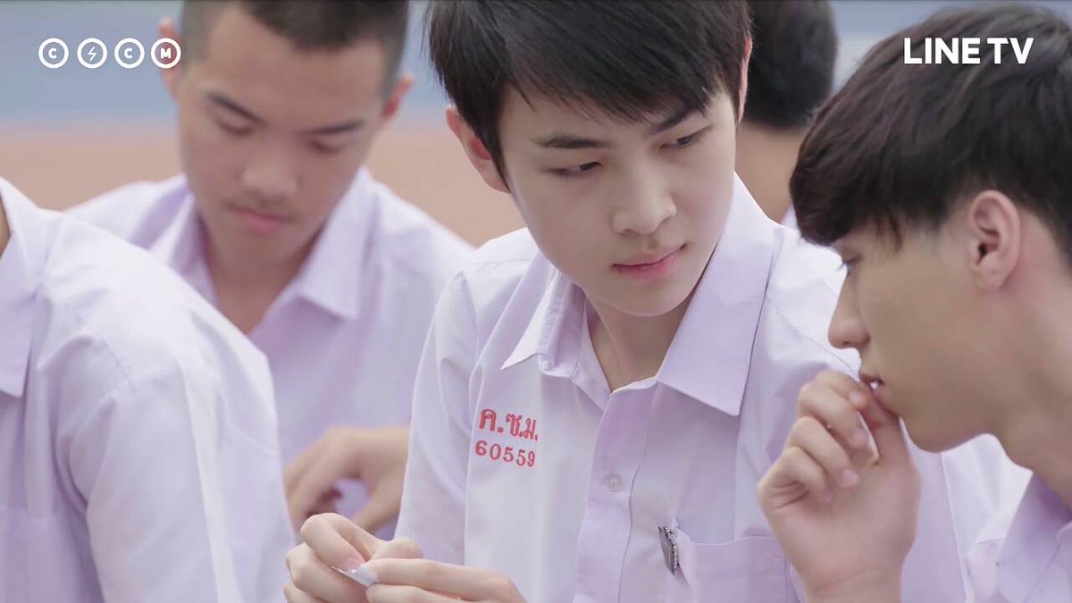 fern_ferniie's tweet photo. ดูจากรูปแล้ว คอปเตอร์คิดอะไรกับธีร์หรือป่าวเนี่ย 😂😂 #oattharathon #BoomKrittapak #MakeitrightSS2 https://t.co/FlOmmPfbE7