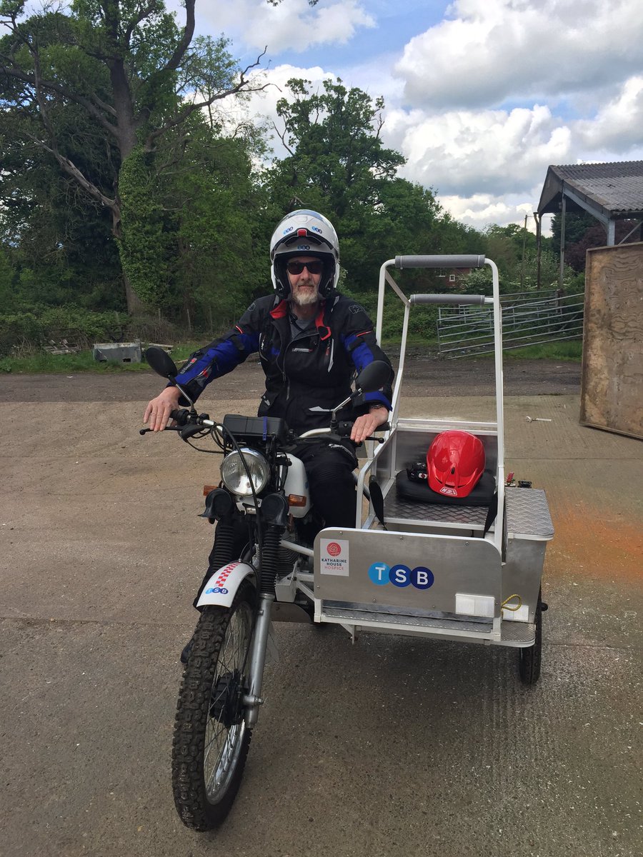 Garetnichols1's tweet photo. We leave for Ruthwell Sunday lunchtime for Banbury TSB big adventure @khhosp @TSB  # Community - be back on Friday 2:30 https://t.co/LQwGU7FWmh