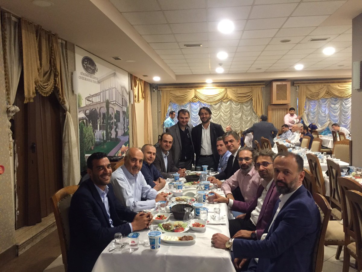 Ak Parti güngören ilçe başkanımız <a href="/ercsever/">Ercüment Sever 🇹🇷</a> 
Vefa yemeğinde Ak Güngören'e seslendi 
@sahipsizakil <a href="/kocihsan/">ihsan koç</a>