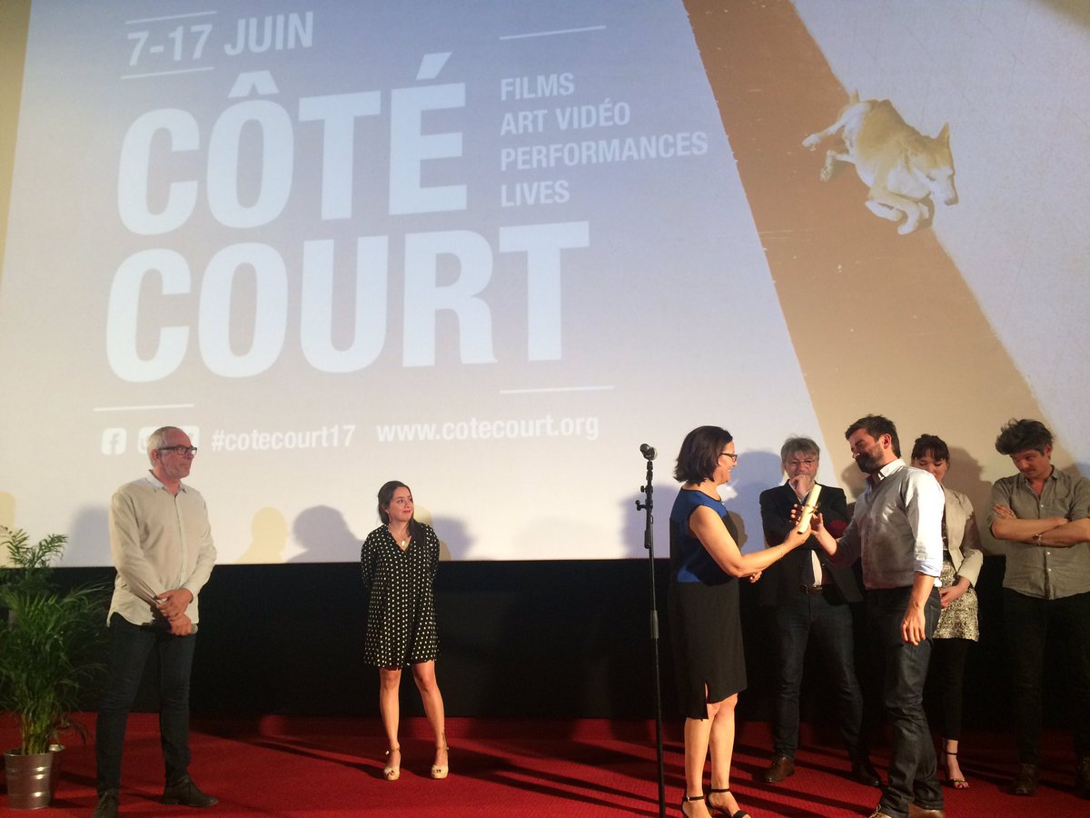 Meriem_Derkaoui's tweet photo. Remise du Grand Prix #cotecourt17 au Ciné104 à Pantin soutenu par le département @seinesaintdenis Bravo aux lauréats https://t.co/UL0sf5nDD3