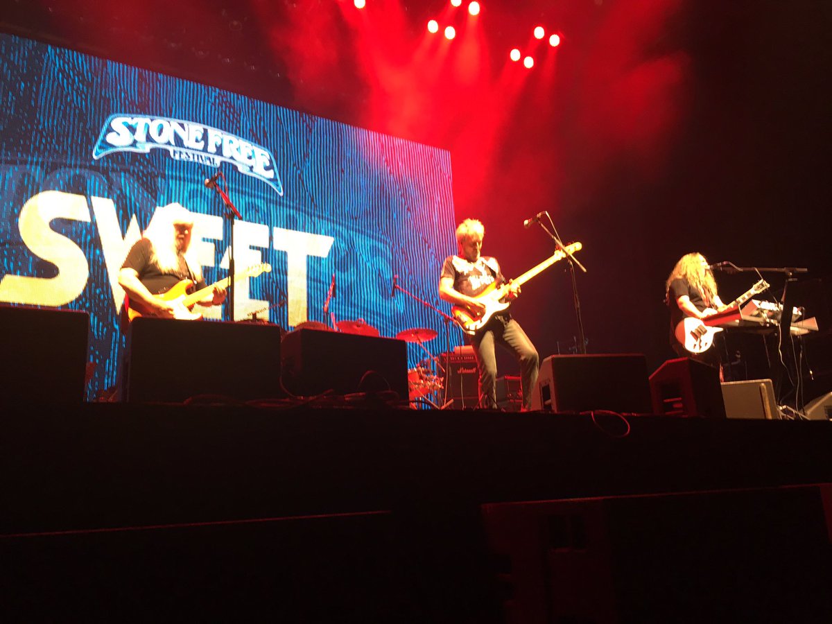 Sweet are hellraising on stage! #StoneFreeFestival