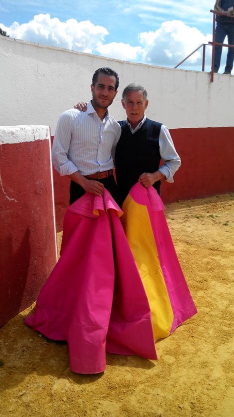 FcoRuizMiguel's tweet photo. Consternado, no tengo palabras. #DEPIvanFandino Puerta Grande eterna para ti torero, q nos dejas ejerciendo tu pasión. https://t.co/NAbY5xA6Cr