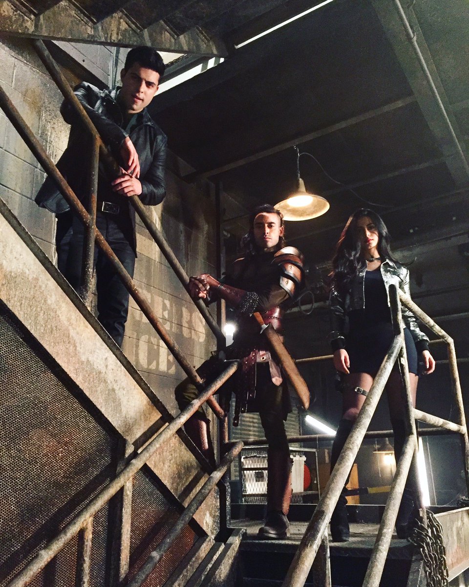 ShadowhuntersTV's tweet photo. We're ready for Monday's all new episode of #Shadowhunters to end us. We're fine. It's FINE. 🔥 https://t.co/KLdfjjPBlj