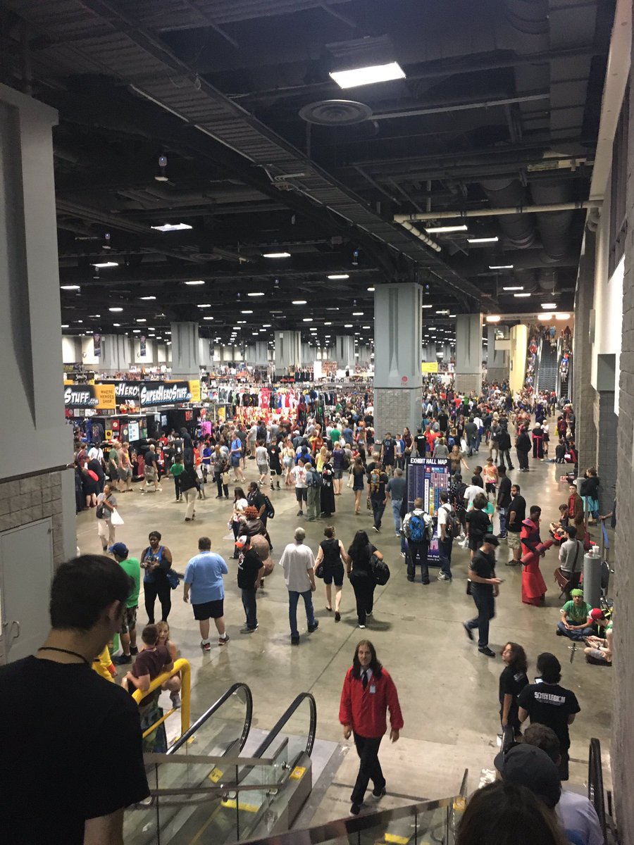 TakeMe2daBridge's tweet photo. If you build it, they will come. #AwesomeCon2017 https://t.co/xFIwxm7Ewo