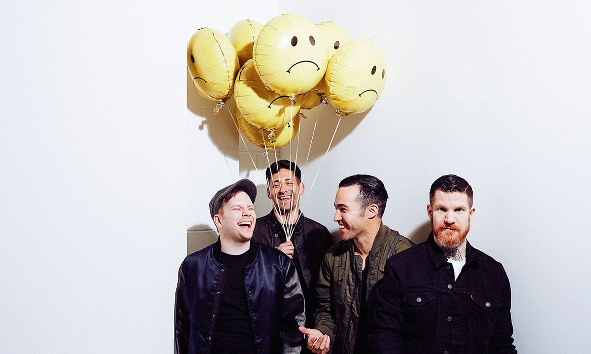 ⚡️ “¿Estás listo para escuchar lo nuevo de Fall Out Boy?” https://t.co/Mr9R2r33hS