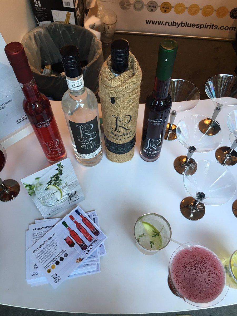 PrimroseDerry's tweet photo. Amazing cocktails from @RubyBlueVodka @TasteofDublin cheers Stuart #tasteofdublin #rubybluevodka https://t.co/DswvwtIO4s