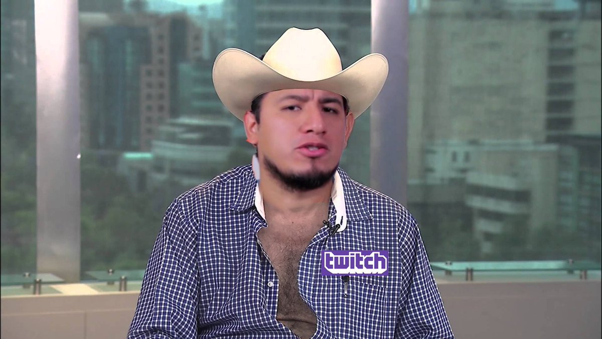 Reberts's tweet photo. @SoyFedelobo #SoloLaMitad ๐
๐๐คฃeres todo un Master @Mexivergas #Fededono https://t.co/B8B0b47tgY