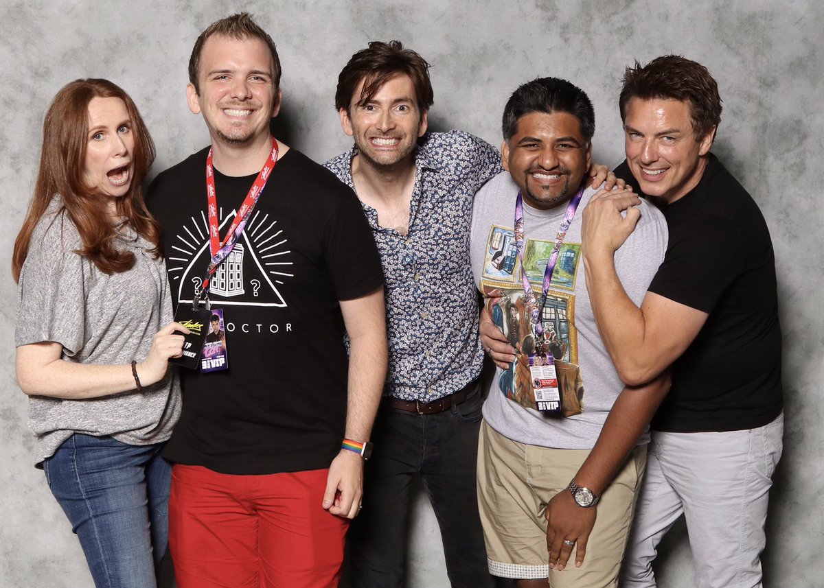 neilgsingh's tweet image. #AwesomeCon2017 amazingly fun!! @David_Tennant @JohnBarrowman