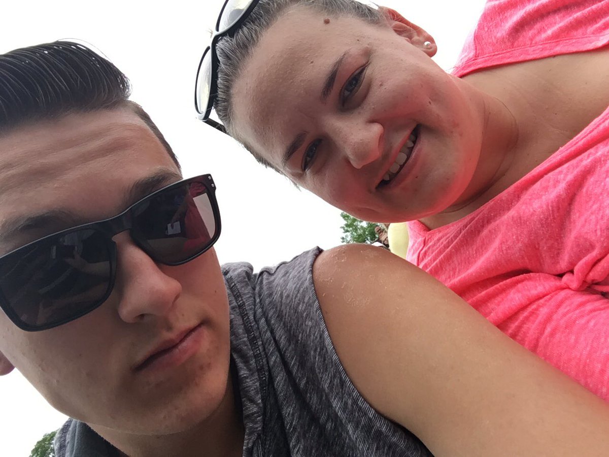sbutterfly15's tweet photo. #Kiss108KissConcert https://t.co/cpkIJn846b