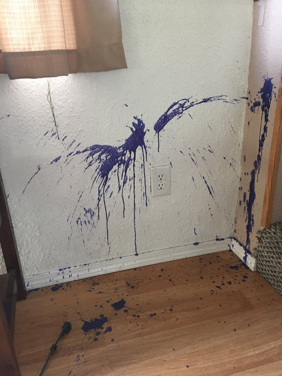 bethanycordell's tweet photo. My dad tripped over the cord of a wax warmer and my mom is live texting us the play-by-play of his cleanup attempts. I'm DYING. 😂😂 https://t.co/WHmxCUHOMh