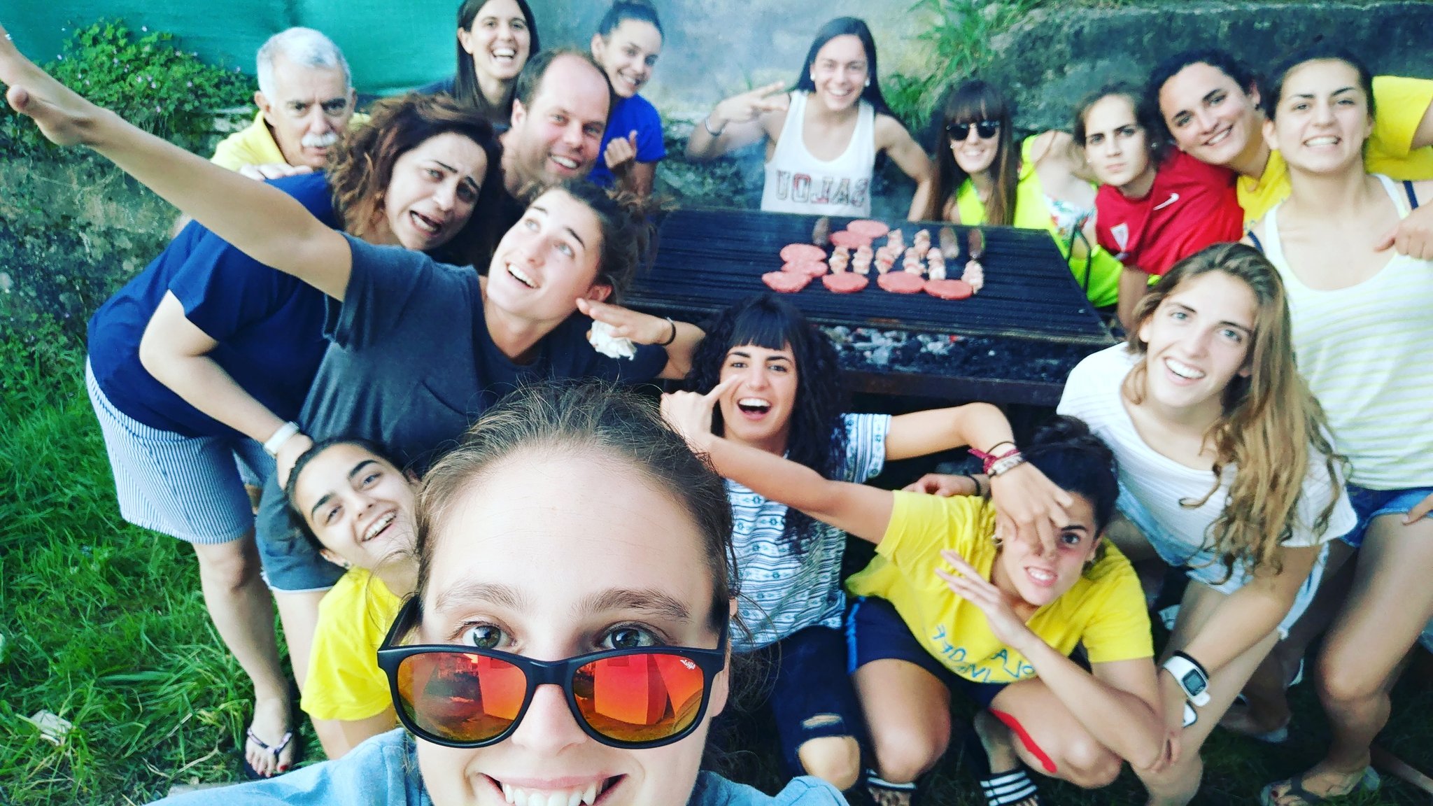 S D San Ignacio Femenino Hoy Cenamos Caliente Una Barbacoa Perfecta Con Unas Brasas Perfectas Con Una Compania Perfecta Go Sani Go T Co 0gwb8oknfp Twitter