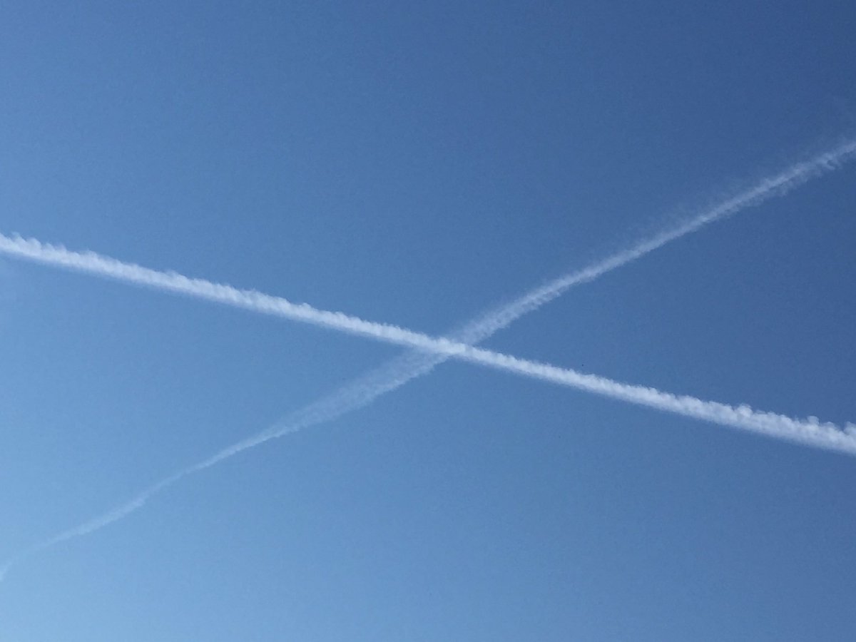 Beautiful evening in HG1. Is that a saltire in the sky above #ColdBathRoad #Harrogate?