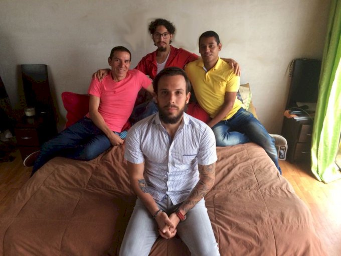 Ver imagem no Twitter Ver imagem no Twitter