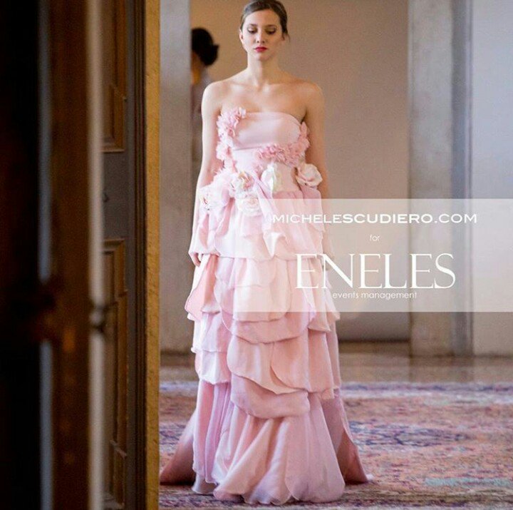 eneles_italia's tweet photo. ENELES Fashionshow 
➡Haute Couture ENELES Italia 

#Models 
#fashiondiaries 
#eneles 

Credit 
Cristina Senter 
@michelescd Ph https://t.co/TsiyO4jiDA