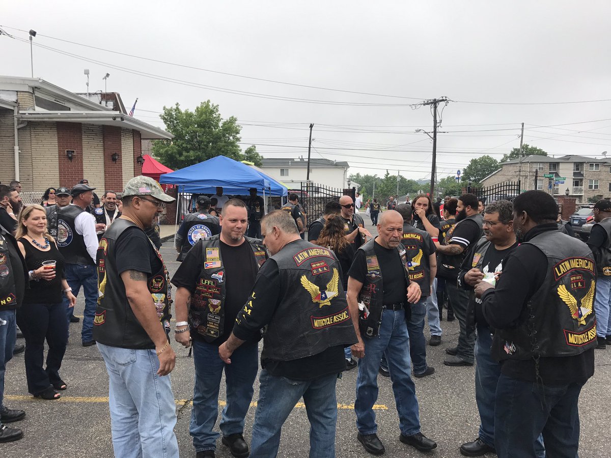 runwolfpackapp's tweet photo. Perfect day in Staten Island with #Lama! Happy to all the riders reunited 
#ridersunited #WolfpackIt https://t.co/mf3tlAV37L