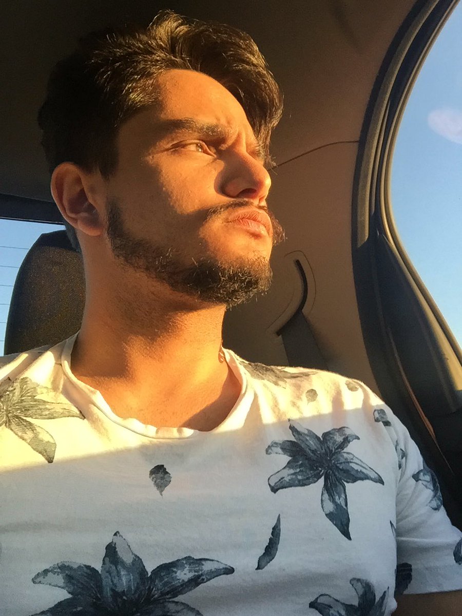 HugoMotaa's tweet photo. Tamo morreno, mas bora continuar bebendo! #Inter3/5 https://t.co/kZ51UqRsuT
