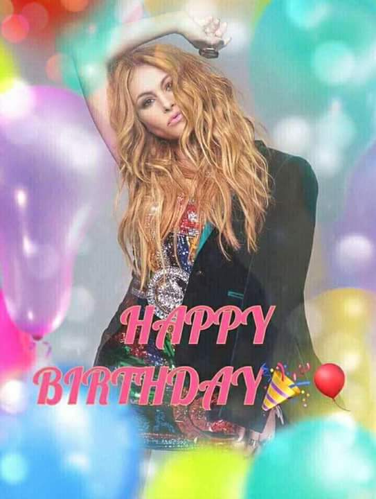 CaroQuch's tweet photo. Los #Paupowers estamos de fiesta #HappyBdayPauRubio @paurubio 🙌👍❤👸🎂🎊 https://t.co/SVDMB7QjWp