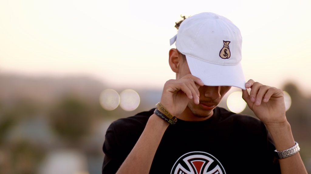 Saturdays4ever's tweet photo. 💰💔

https://t.co/T0smoFsSGh https://t.co/7eChlCVDH4
