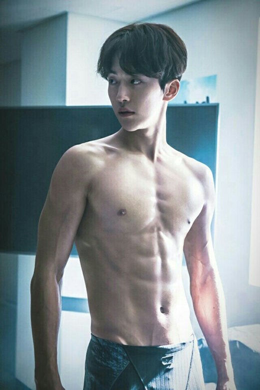 Njohyuk's tweet photo. 남주혁 (Nam Jo Hyuk) roleplayer of YGK-Plus (modeling) &amp; YG ENTERTAIMENT (acting). Born to be SWAG😎 https://t.co/ZvWZ1poJ8E