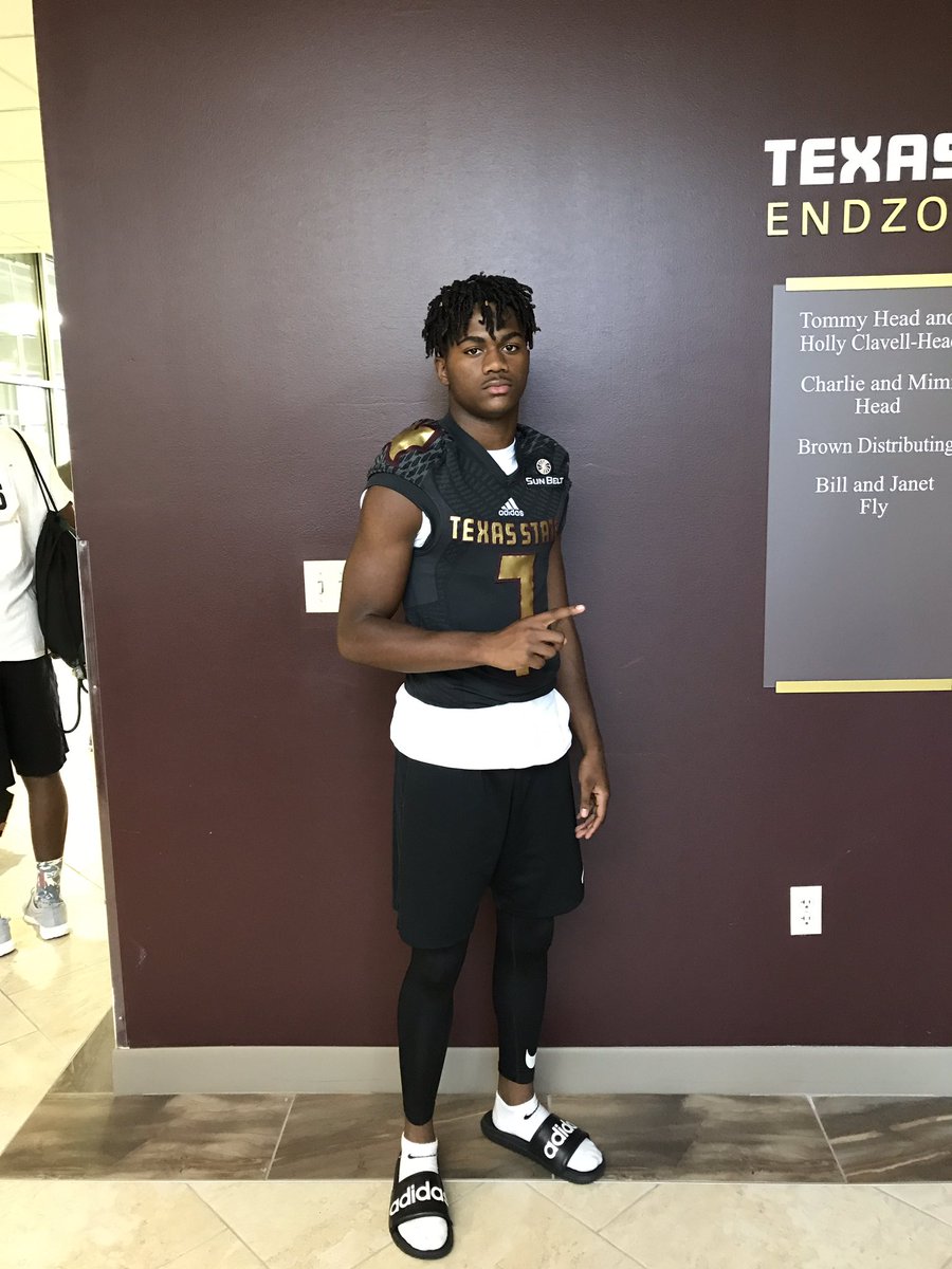iamkdwiggins's tweet photo. @kevricwiggins1 ready to ball @TXSTATEFOOTBALL skills camp. #WakeEmUp7 @CoachStretch https://t.co/XnYym9PQGK