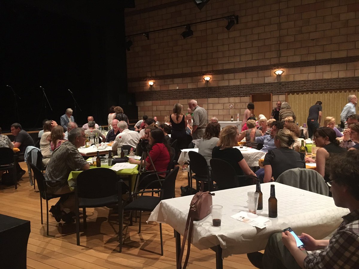 IrishEmbBelgium's tweet photo. Wonderful theatre, poetry &amp; music at Irish Theatre Group's #Bloomsnight tonight @ITGBrussels #TradFest https://t.co/xmdpmaRUhB
