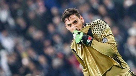 TheClubPark's tweet photo. You know the game has changed when an an 18 year old rejects a £80,000-per-week contract extension from his boyhood club... https://t.co/Mj7OY3T9rr