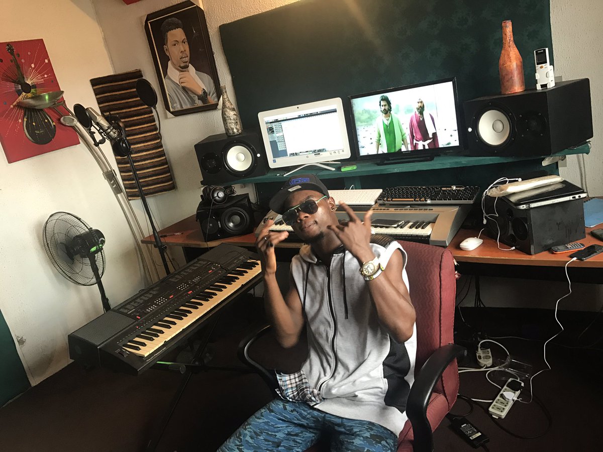 Jpart_Omobanke's tweet photo. Work! Work!! Work!!!,,,, new Vibe coming my way ur way,,, #Dem cal me #Jpart oh weh,, #Omo_Banke

Stay tuned,, nd enjoy https://t.co/Mh0rwfR2t5