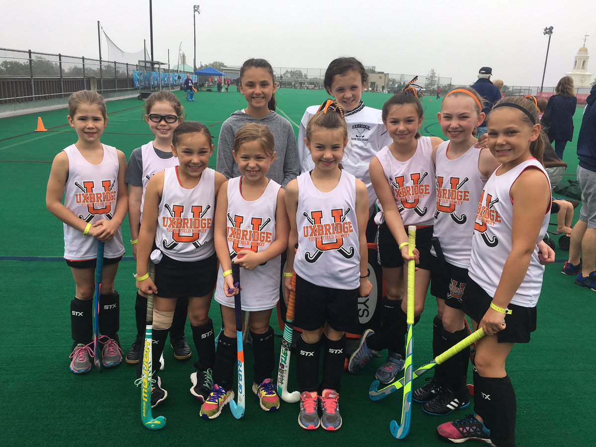 Lbouchard22's tweet photo. Great foggy day for field hockey on the roof! #usafieldhockey#growthegame#summerbash2017 https://t.co/CoGOxHX86p