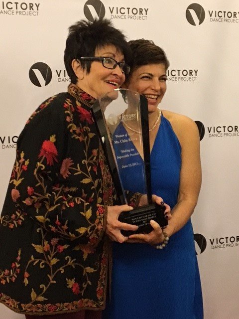 PRMerleF's tweet photo. .@Chita_Rivera received #WomanOfValor award from @victorydancenyc #AmyJordan #Inspirational https://t.co/5BcSaHEv4Z https://t.co/mJBxYKyqx7