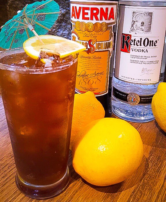 Averna Arnold Palmer 
📸 Debby Theriault #delicious #mtl #cocktails #SaturdayNightVibes