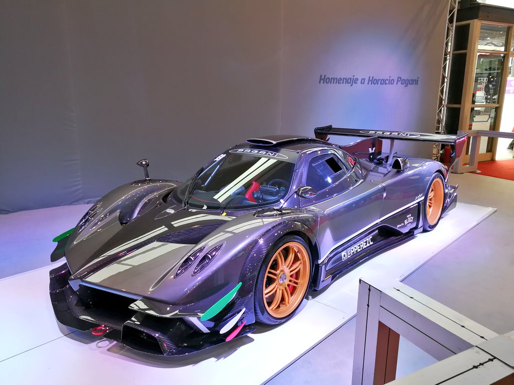Autocosmos's tweet photo. El @OfficialPagani Zonda Revolution fue sin duda el coche más impresionante del @SalonAutoBA https://t.co/xo6Bty8YZ2