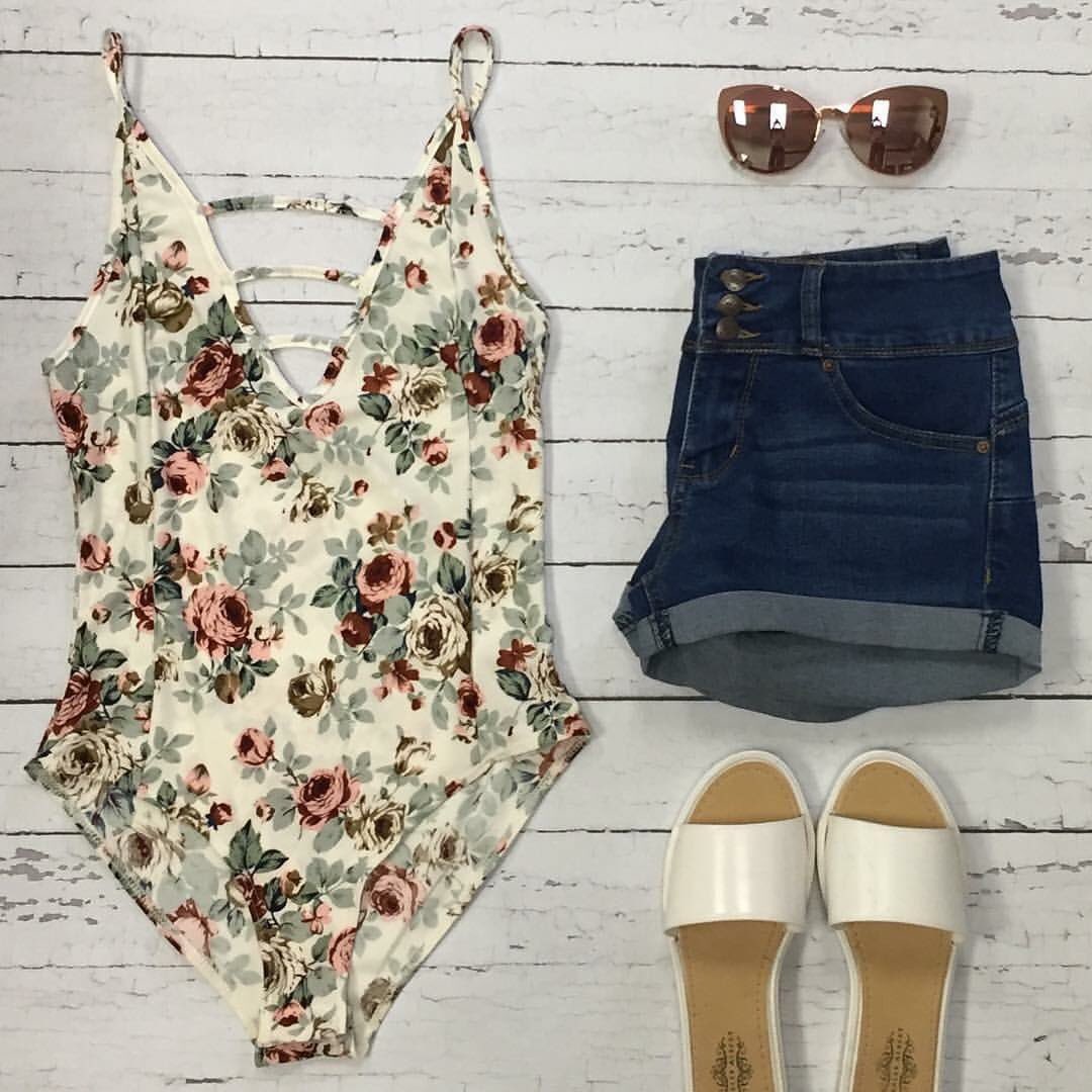 RocklinShopping's tweet photo. Stop by @stylesforless at Rocklin Commons to find cute summer items! ☀️#RocklinShopping #Summer #StylesforLess https://t.co/w16KAt9Uno