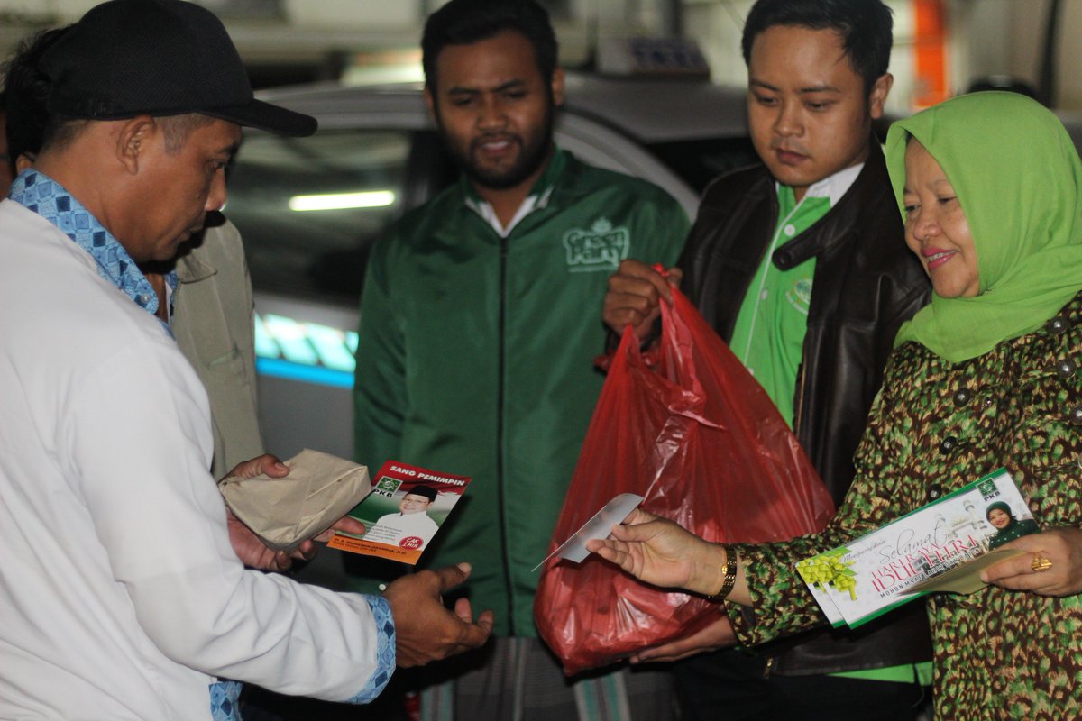 SOTR #GEMASABA Kota Malang <a href="/cakiminpkb/">Cak Imin</a> <a href="/DPP_PKB/">DPP PKB</a> <a href="/pkbnews/">P. Kenneth Burns</a>