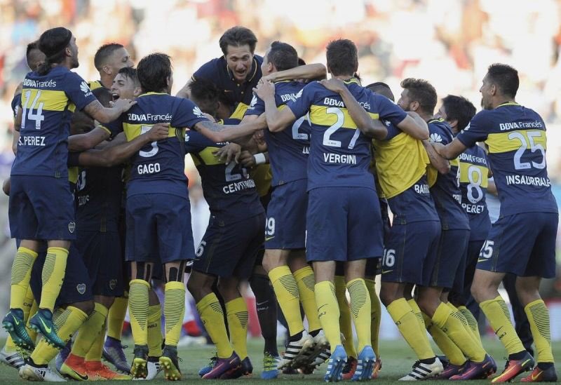 TeoCoquet's tweet photo. #AHORA

Luego de esta victoria, #Boca ganado UNO de los DOS partidos que le quedan al campeonato🏆 se consagraría CAMPEÓN. https://t.co/xXrUo0ZDBz