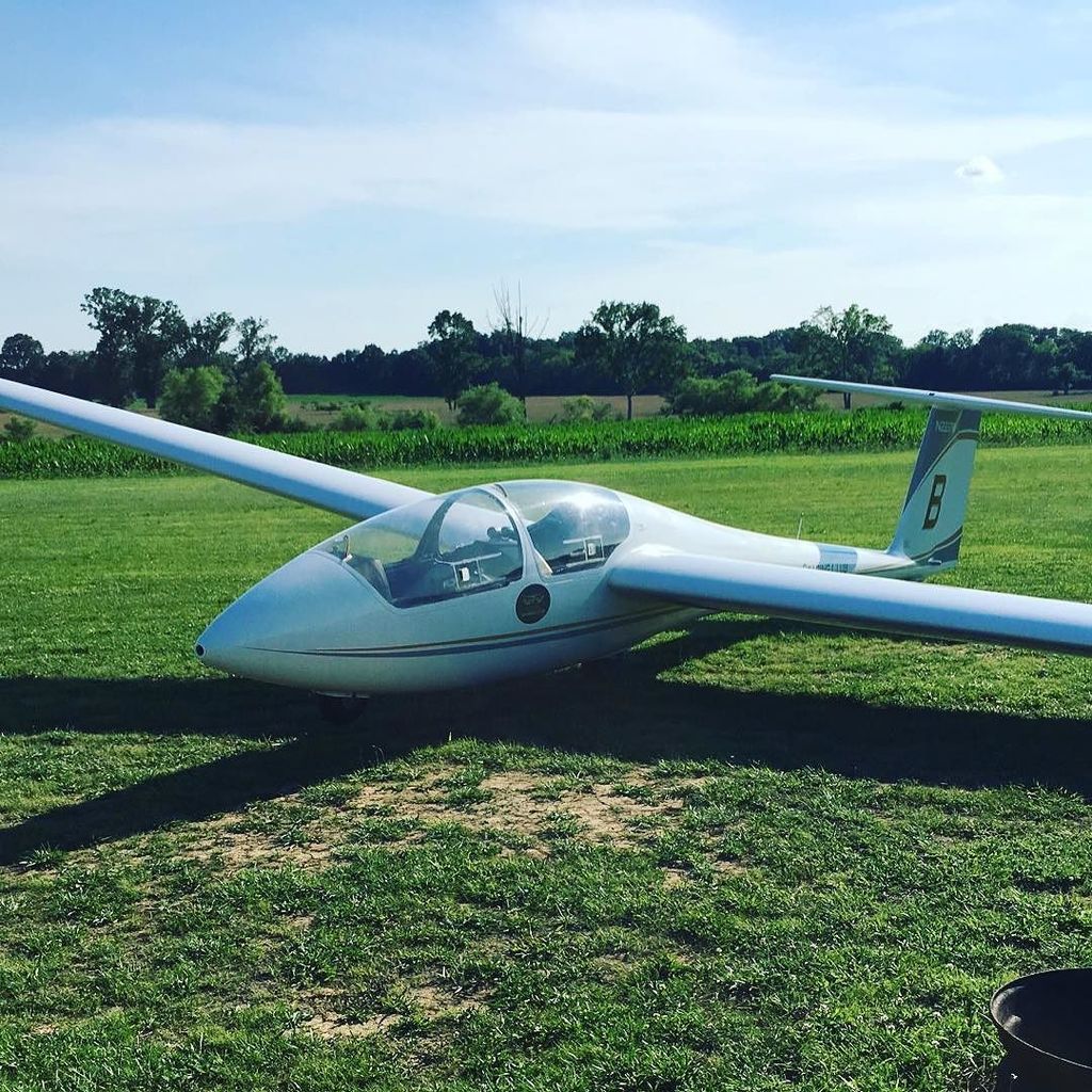 taylorDoverton's tweet photo. #Gliding successfully through another weekend #pilotsofinstagram https://t.co/woMcf39O0s