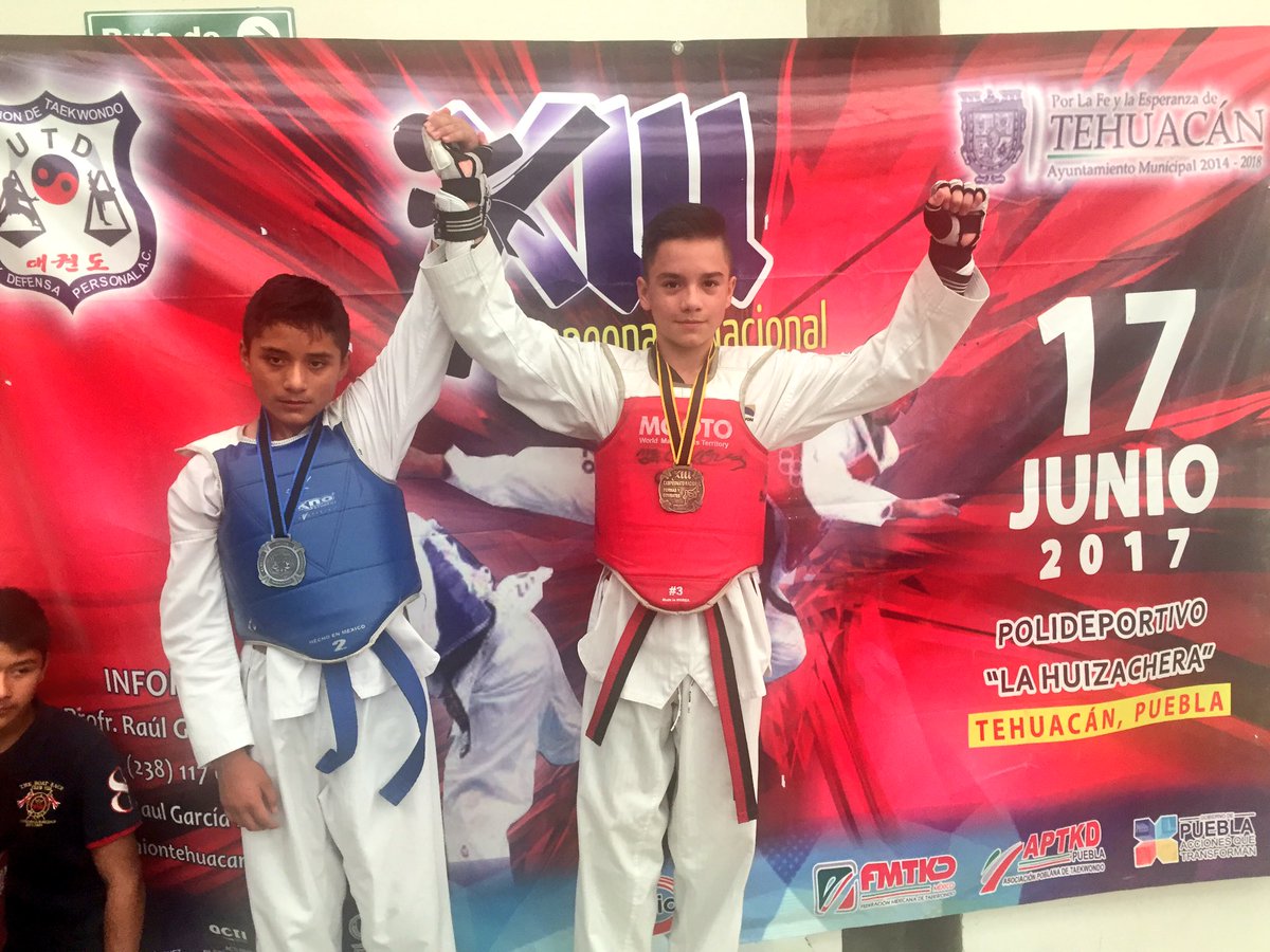 LuisCebadaL's tweet photo. #SanJeronimoCaleras presente en el Nacional de Tkd, poniendo en alto a #Puebla  #OrgulloCalerense #FelizSabado #SjTeam https://t.co/75Q2TnFgBq