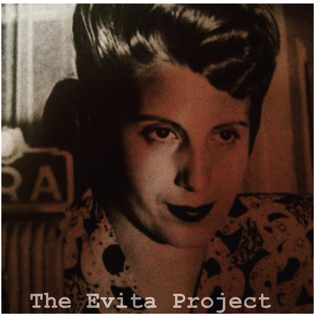 Instagram: @theevitaproject