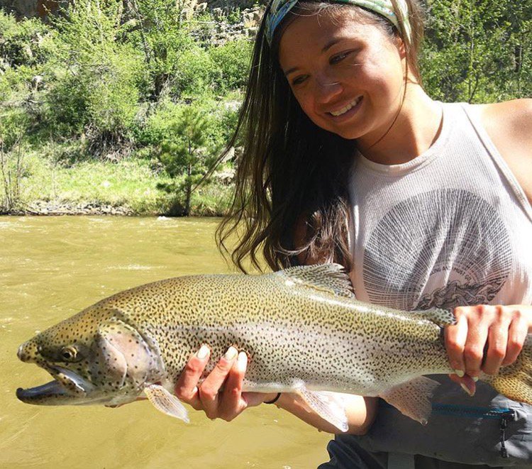 VVAnglers's tweet photo. Even during runoff, the fish gotta eat. VVA Ambassador Kinsey Ann Durham with a beefy bow. #VailValleyAnglers #FlyFishCO https://t.co/Trm0yHpW2Y