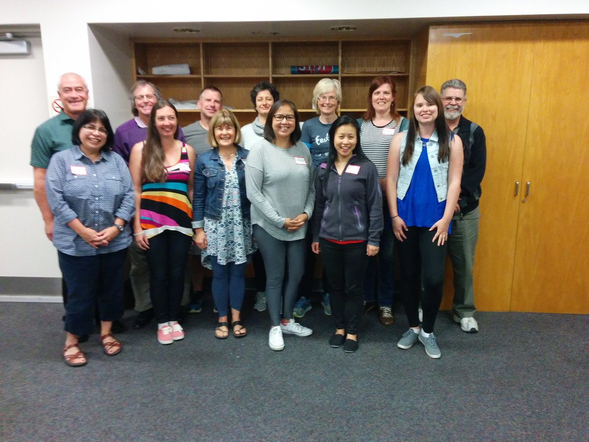 GiftFromWithin's tweet photo. What do we all have in common? We all have 1 #kidney! 1st EVER #LivingDonorMentorTraining https://t.co/QwQVgzLsnU