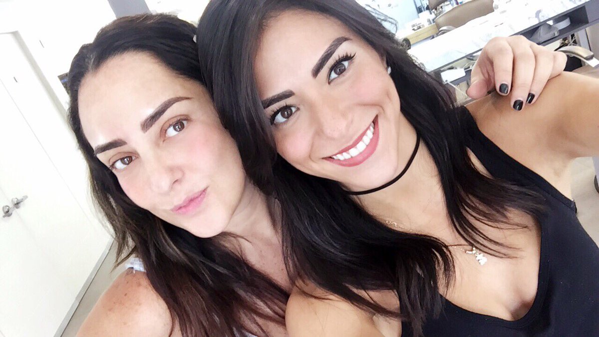 Ximakeup's tweet photo. Gracias @unbesobye por dejar tus hermosas cejas en mis 🙌🏻😊!!! 
#TalentoSilviaGalvan #micropigmentacionpeloapelo por @Ximakeup https://t.co/nfGnDyjv1c