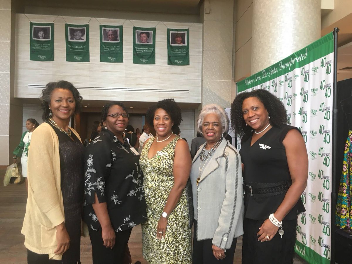 Western Area Links (@wa_links) on Twitter photo Lone Star (TX) Chapter enjoys a moment with the 14th Western Area Director, Sandra Malone💚<a href="/LoneStarTXLinks/">Lone Star (TX) Links</a> #walinks43 #linksinc #walinks Lone Star (TX) Chapter enjoys a moment with the 14th Western Area Director, Sandra Malone💚<a href="/LoneStarTXLinks/">Lone Star (TX) Links</a> #walinks43 #linksinc #walinks