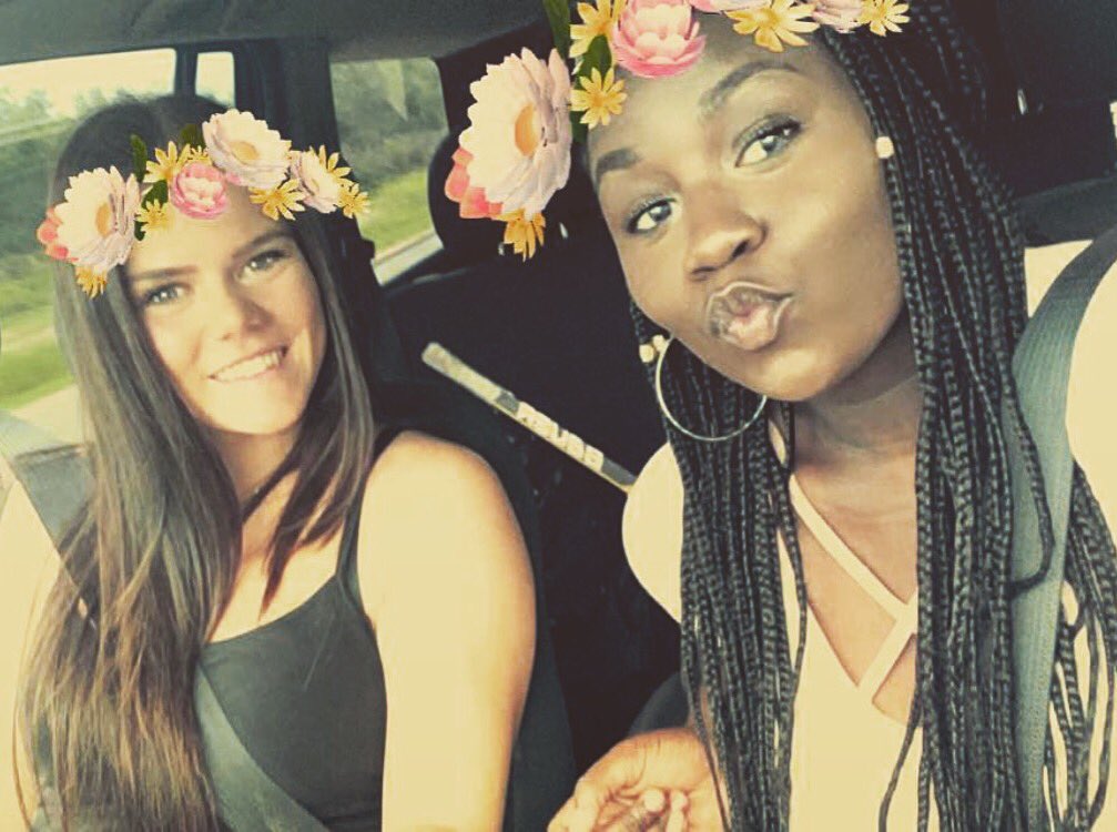 ericaborrell's tweet photo. Happy birthday to the most OC girl but also my best friend! Love you girlie, hope you had a fabulous day 😘💗💗😘💗 https://t.co/cmAkbEX3GG