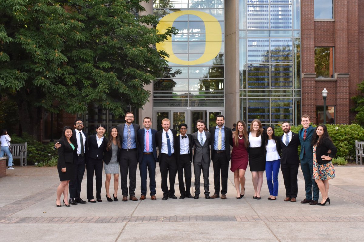 UO Alpha Kappa Psi tweet media
