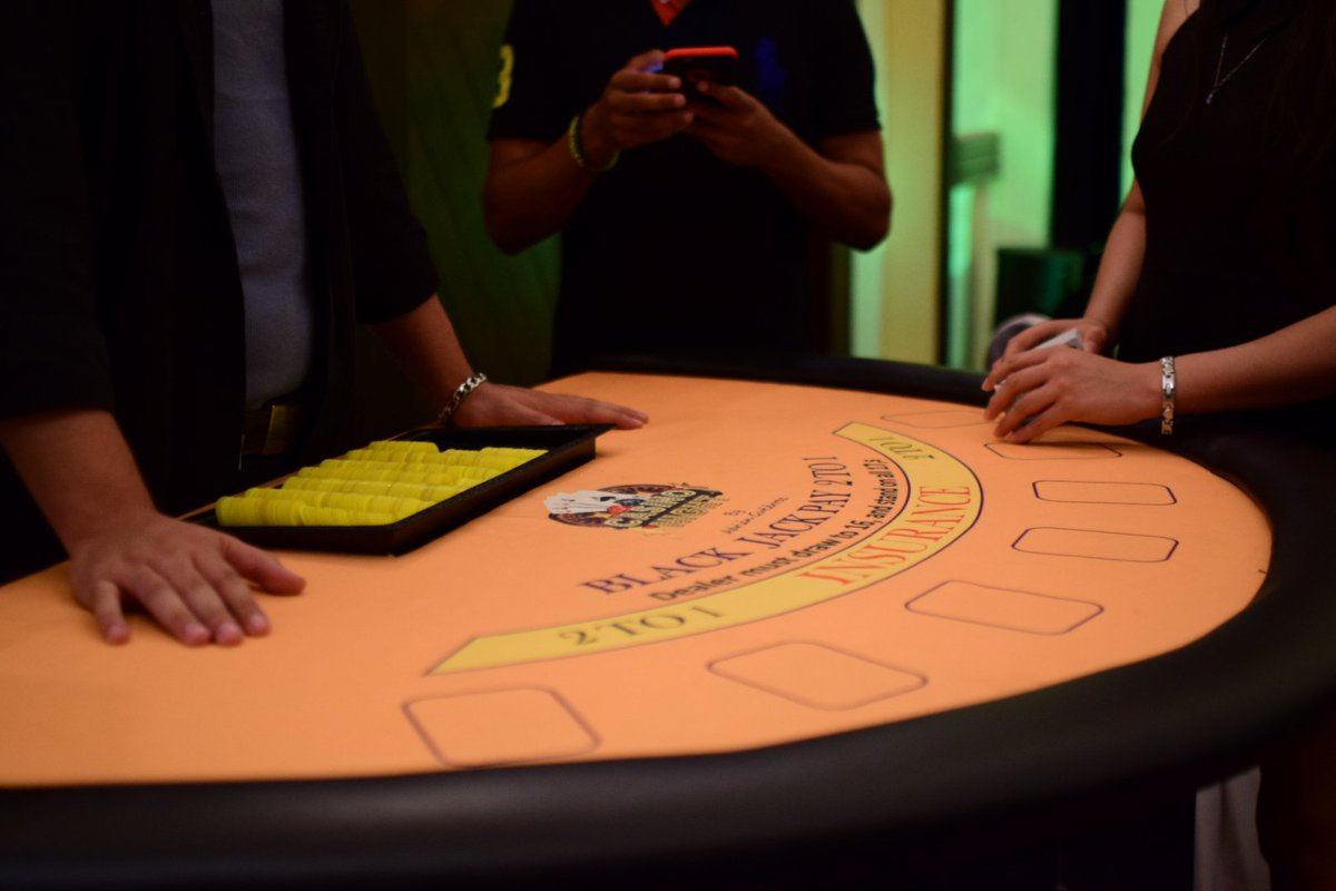 HiltonPDC's tweet photo. Very excited to be hosting the Casino night that will support our furry friends from @SOSELARCA! 🐕
Join us now & support them at #SalonSol https://t.co/mRoKZXeTNe