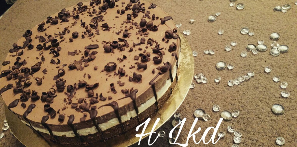MarsOuTwix's tweet photo. #chocolat #preline #3chocolats https://t.co/US6tambjR8