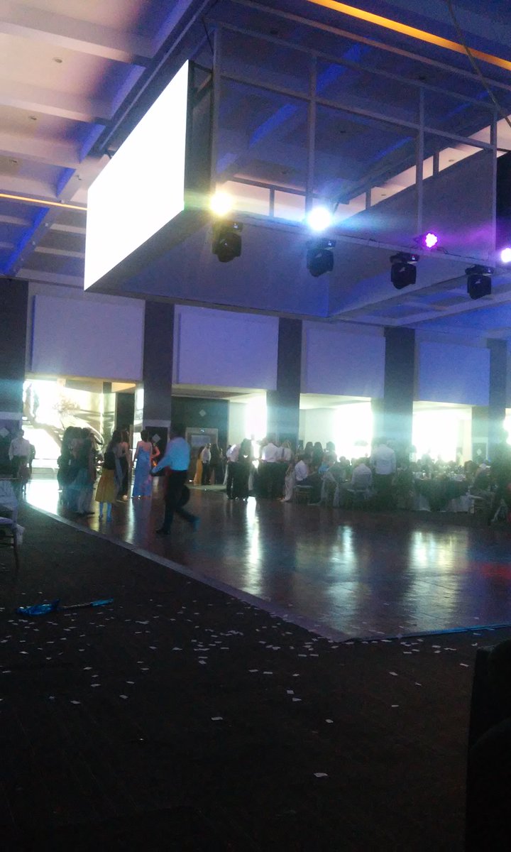 licmariorobles's tweet photo. No bueno, Como destruir una fiesta en 3 rolas: ser @dj40mx https://t.co/SmhhBF4PPu