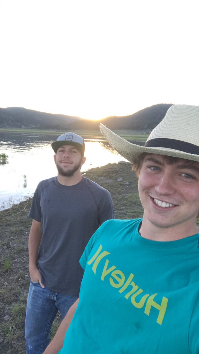 SSmunt's tweet photo. Happy birthday bud @MycraeT https://t.co/SHa6gTPnb0